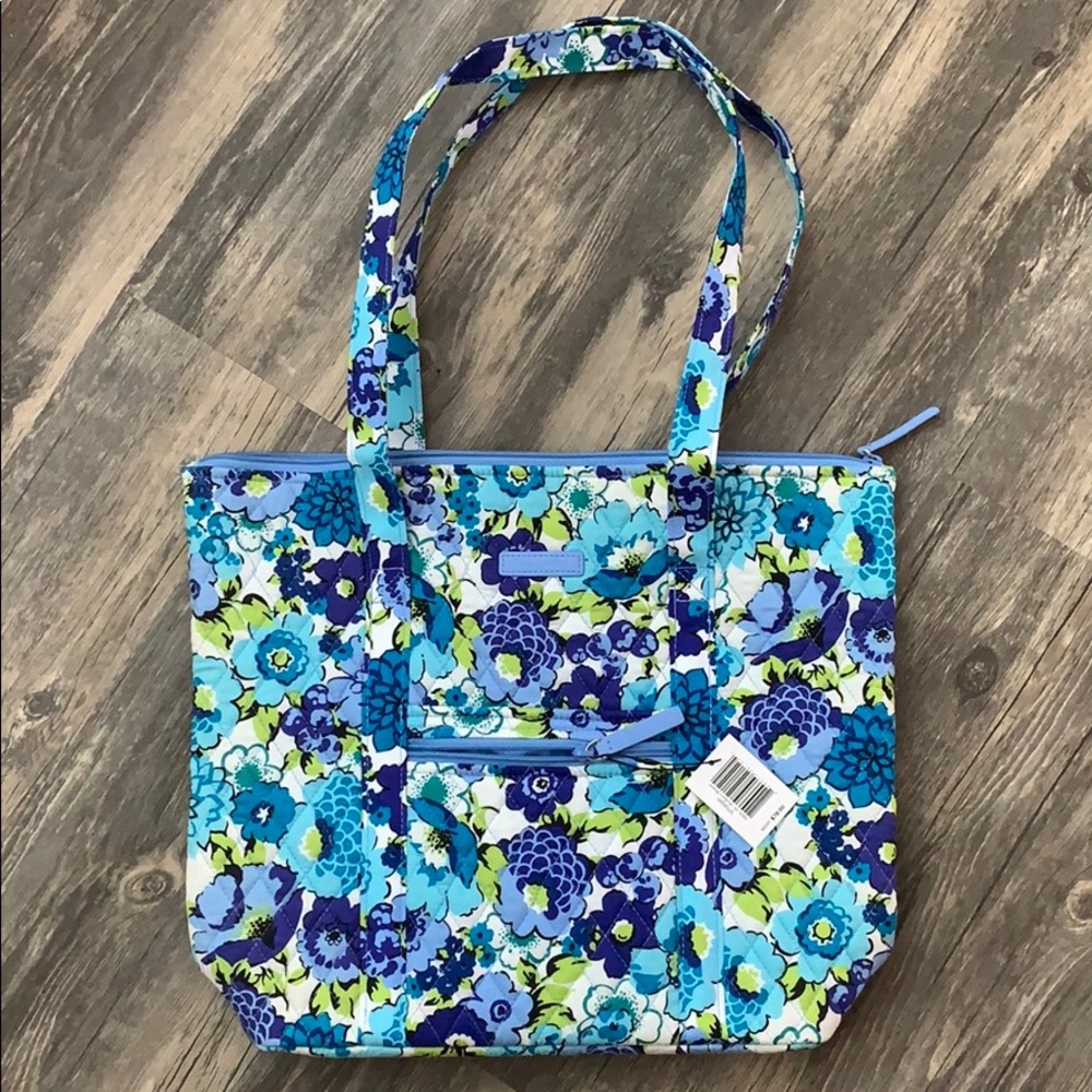 Vera Bradley Villager - Blueberry Blooms